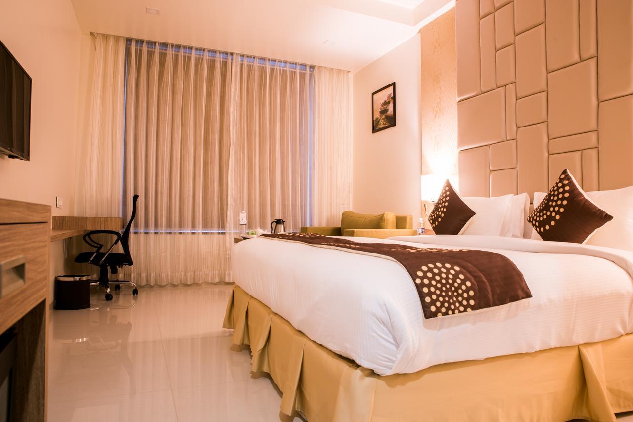 Hotel Grand Rio Nashik Eksteriør billede