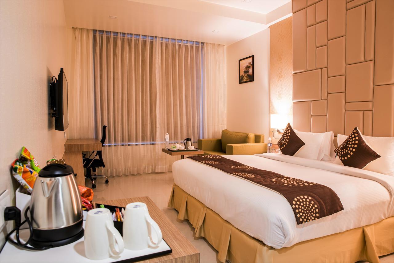 Hotel Grand Rio Nashik Eksteriør billede